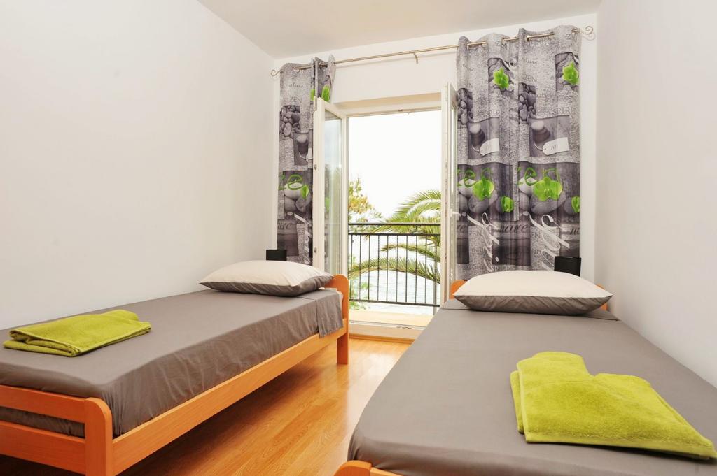 Holiday Home Lucica Sutivan Kültér fotó