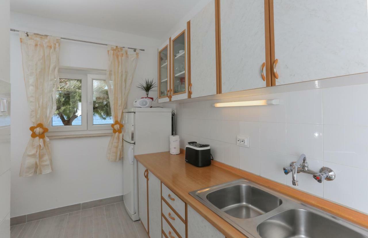 Holiday Home Lucica Sutivan Kültér fotó